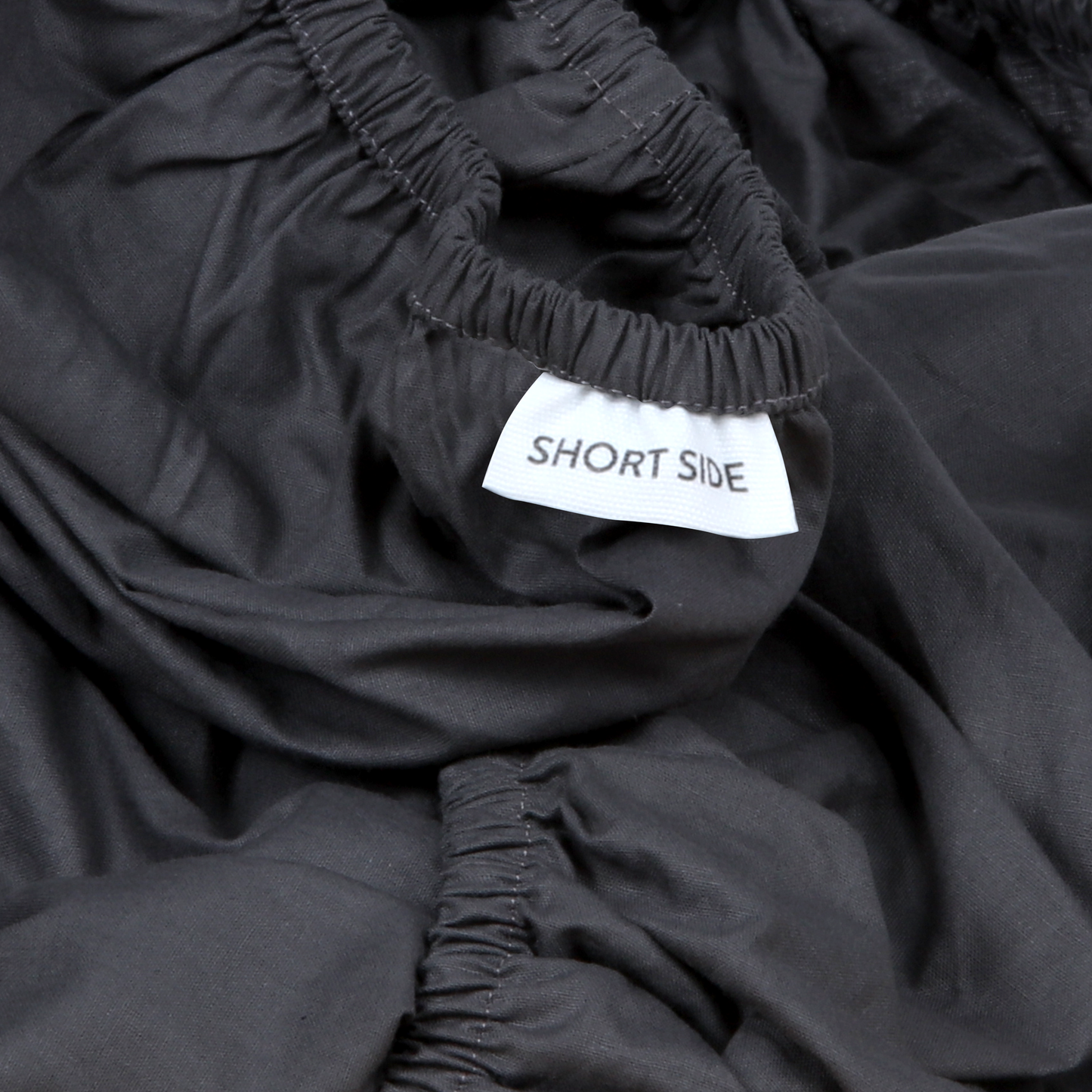 Classic Percale - Core Bedding Set - Anthracite with White Piped Edge